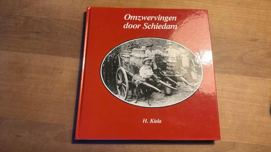Omzwervingen door Schiedam, Boeken, Ophalen of Verzenden
