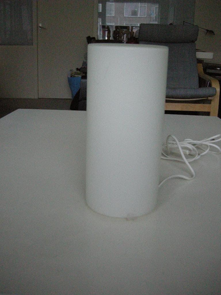 Comodelamp glas cillinder - nieuwst., Huis en Inrichting, Lampen | Tafellampen, Ophalen, Massive, Minder dan 50 cm, Glas
