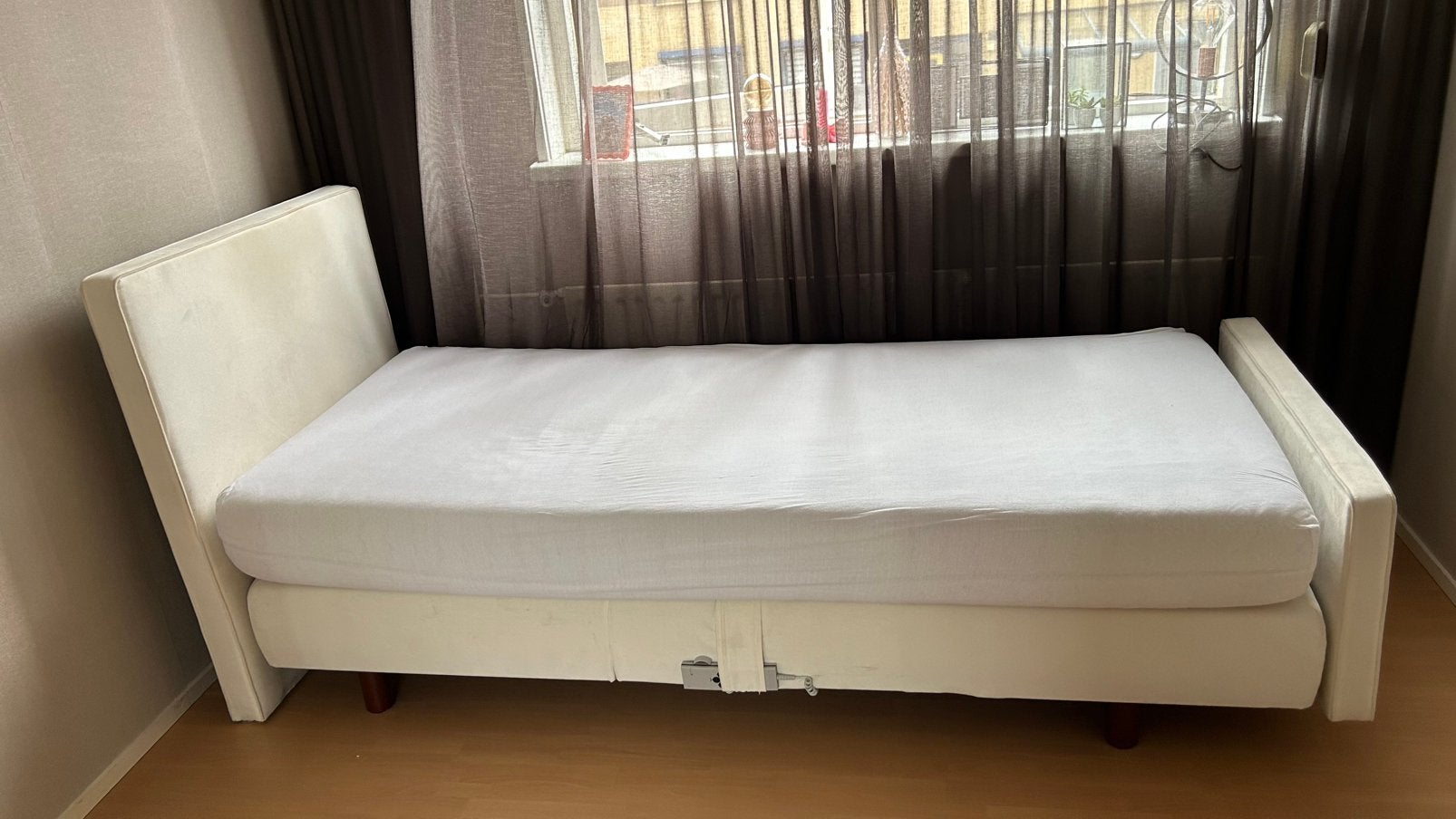 Vandaag 18/08! Gratis eenpersoons boxspring af te halen, Ophalen, Verstelbaar, 90 cm, Eenpersoons