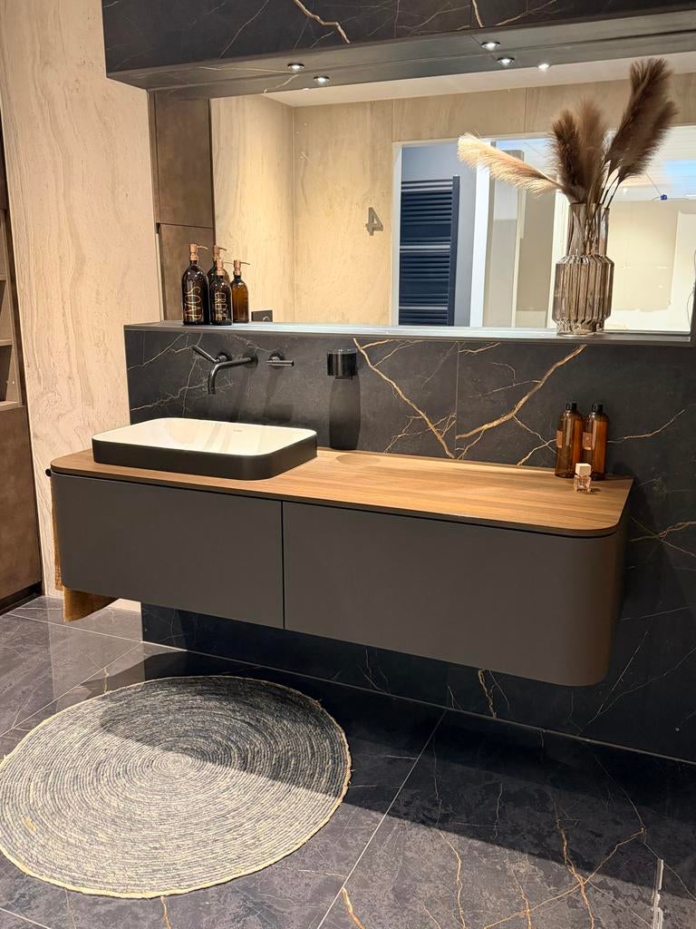 Duravit Happy D.2 meubel met wastafel en noten afdekblad, Ophalen, Zo goed als nieuw