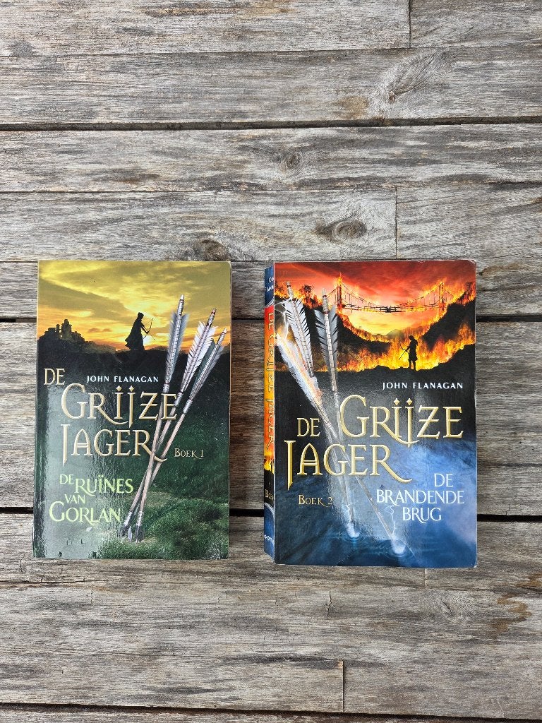 De grijze jager, deel 1 en 2, Ophalen of Verzenden, Gelezen