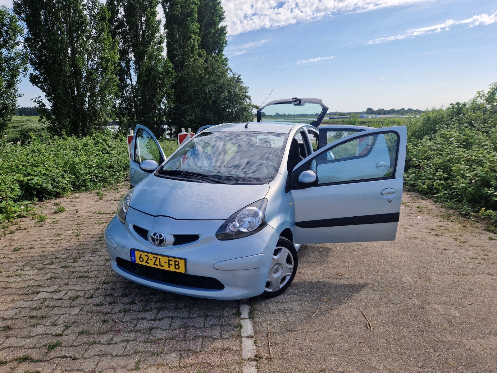 Toyota Aygo 1.0 12V Vvt-i 5DRS 2008 Blauw, Voorwielaandrijving, 68 pk, Origineel Nederlands, Handgeschakeld
