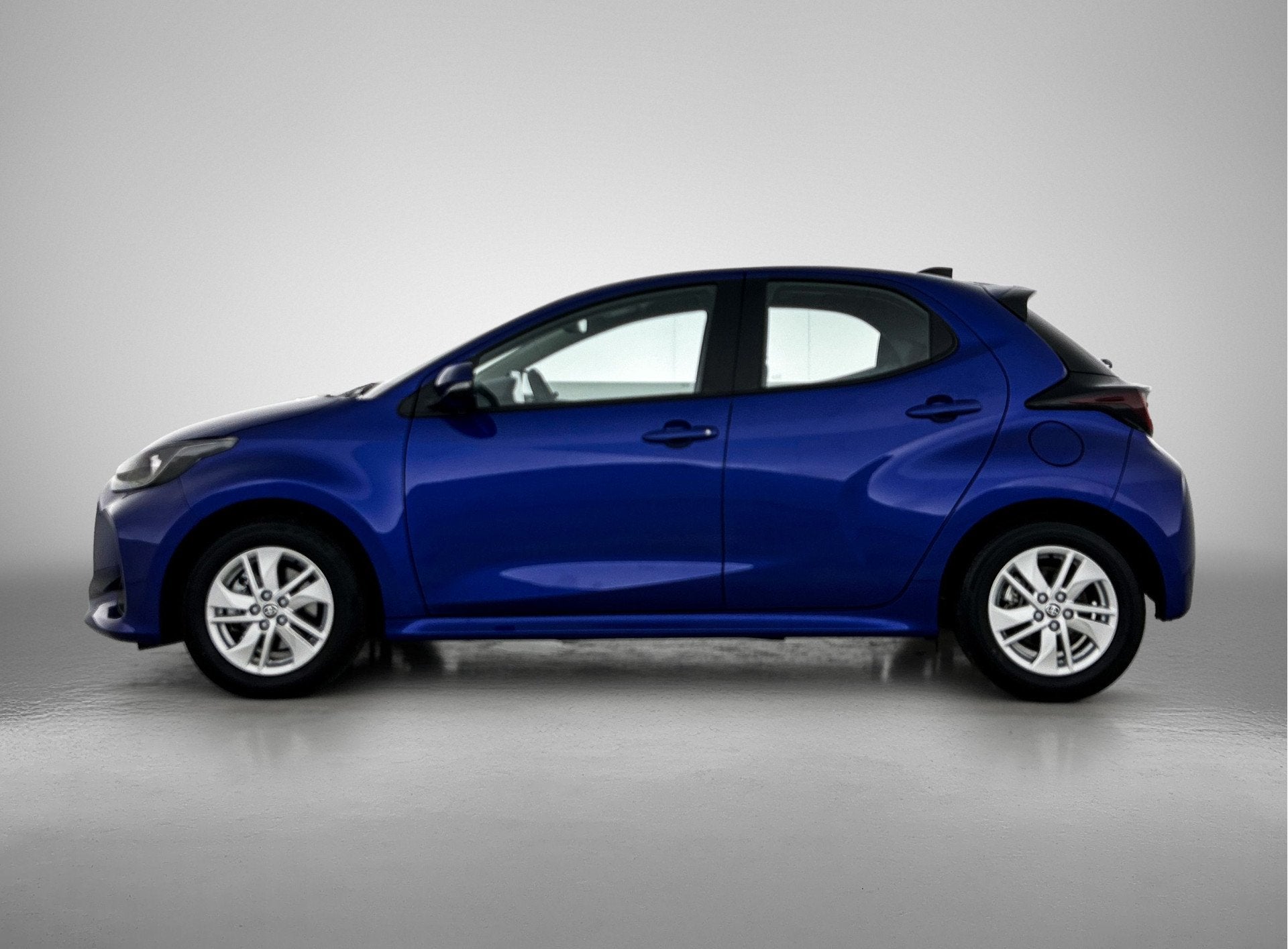 Toyota Yaris 1.5 Hybrid 115 Active | NL dealeronderhouden |, 12 maanden, Gebruikt, Blauw, Bedrijf