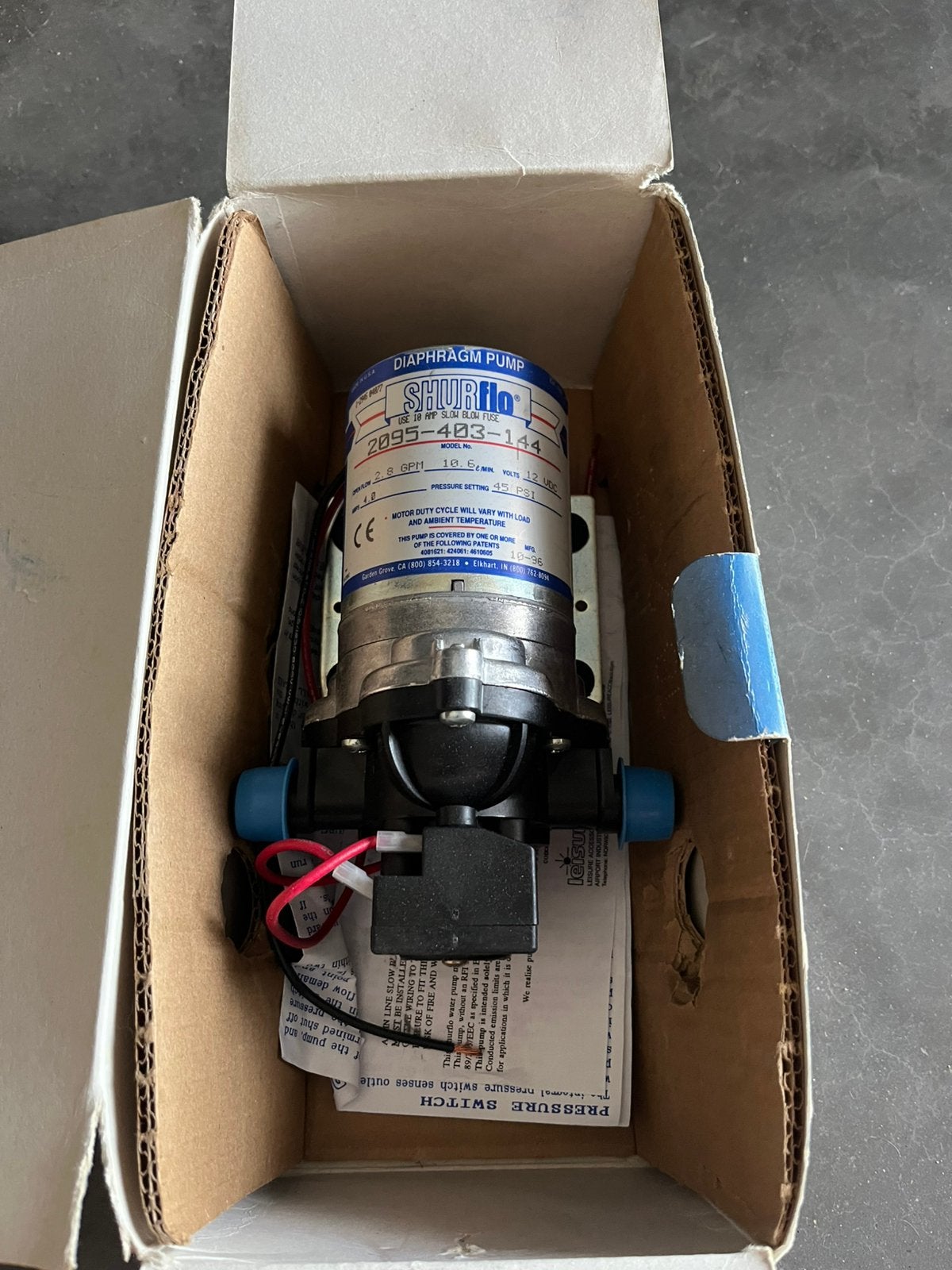 Shurflo 12v pomp 2,8bar camper pomp, Ophalen of Verzenden, Zo goed als nieuw