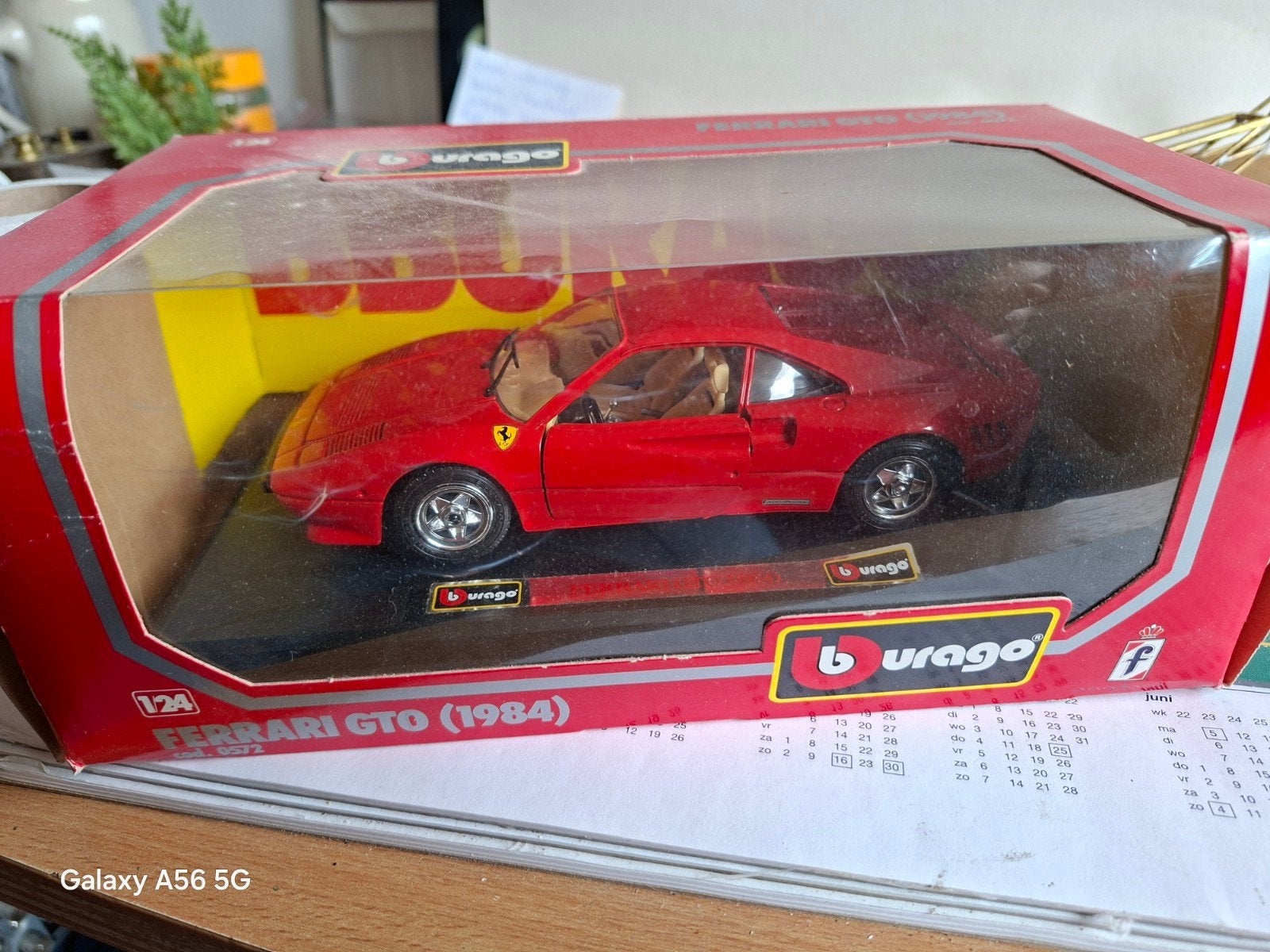 Burago Ferrari GTO (1984) schaalmodel 1:24, Ophalen of Verzenden