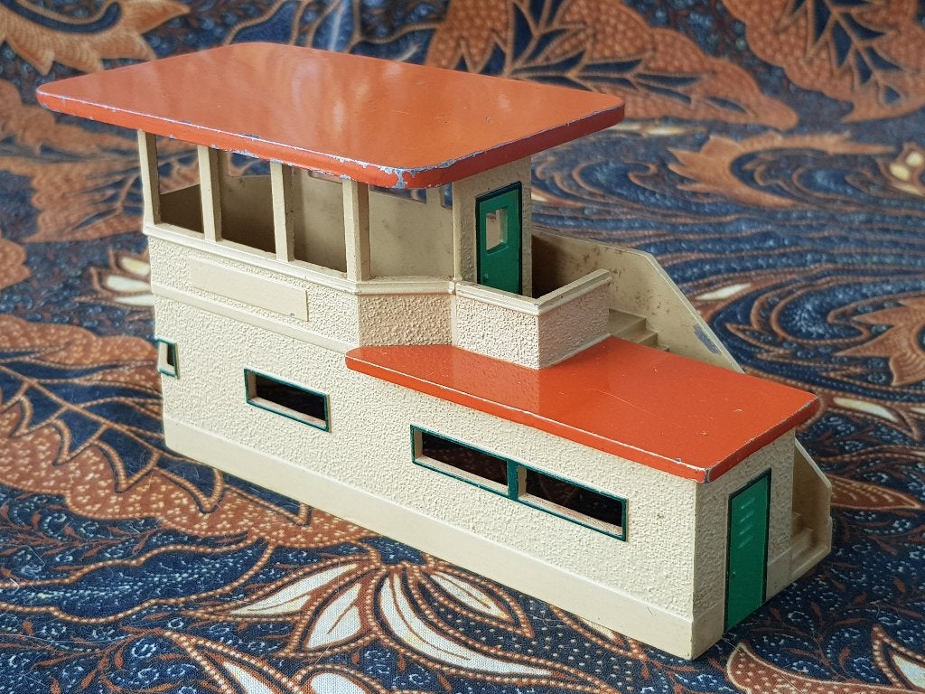 Mooi oud Engels Meccano model seinhuis van Hornby Dublo., Antiek en Kunst, Antiek | Speelgoed, Ophalen of Verzenden