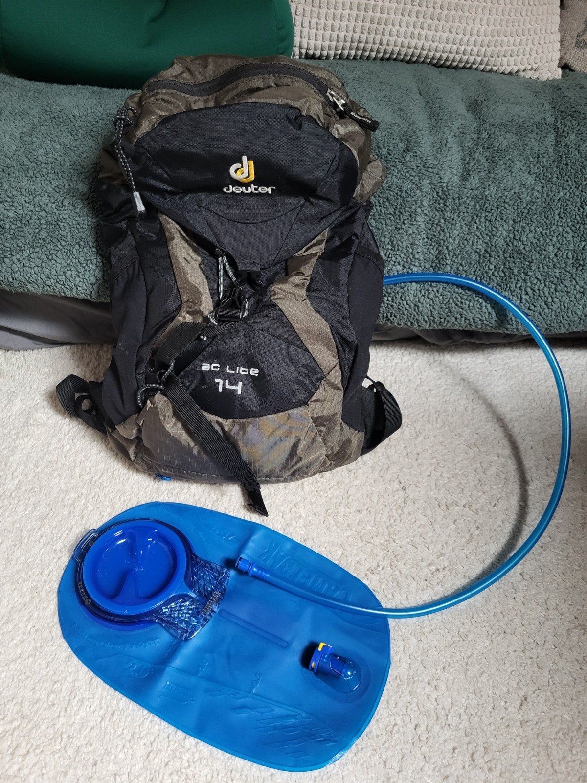 Deuter AC Lite 14 rugzak met Camelbak waterzak, Ophalen, Zo goed als nieuw