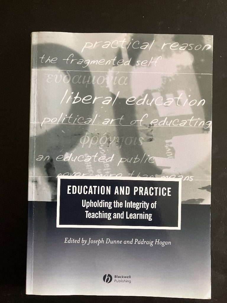 Education and practice, Boeken, Gelezen, Ophalen of Verzenden, Overige onderwerpen, Dunne & Hogan (eds)