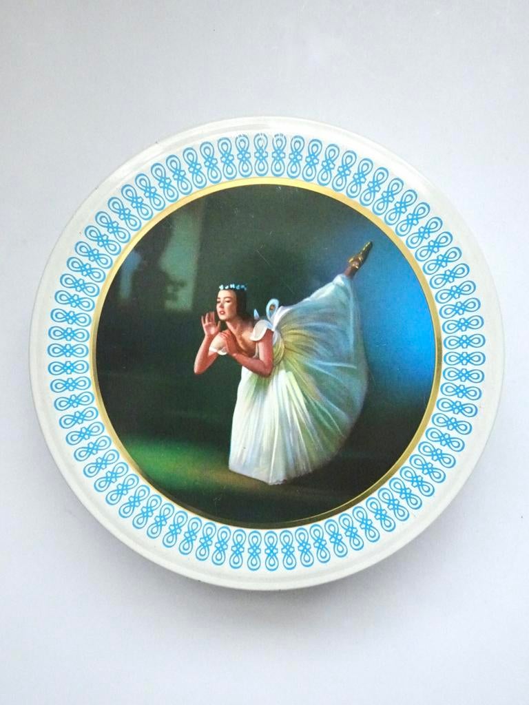 Groot vintage 50s 60s blik blikje ballerina wit blauw retro, Verzamelen, Blikken, Ophalen, Gebruikt, Koek(jes)