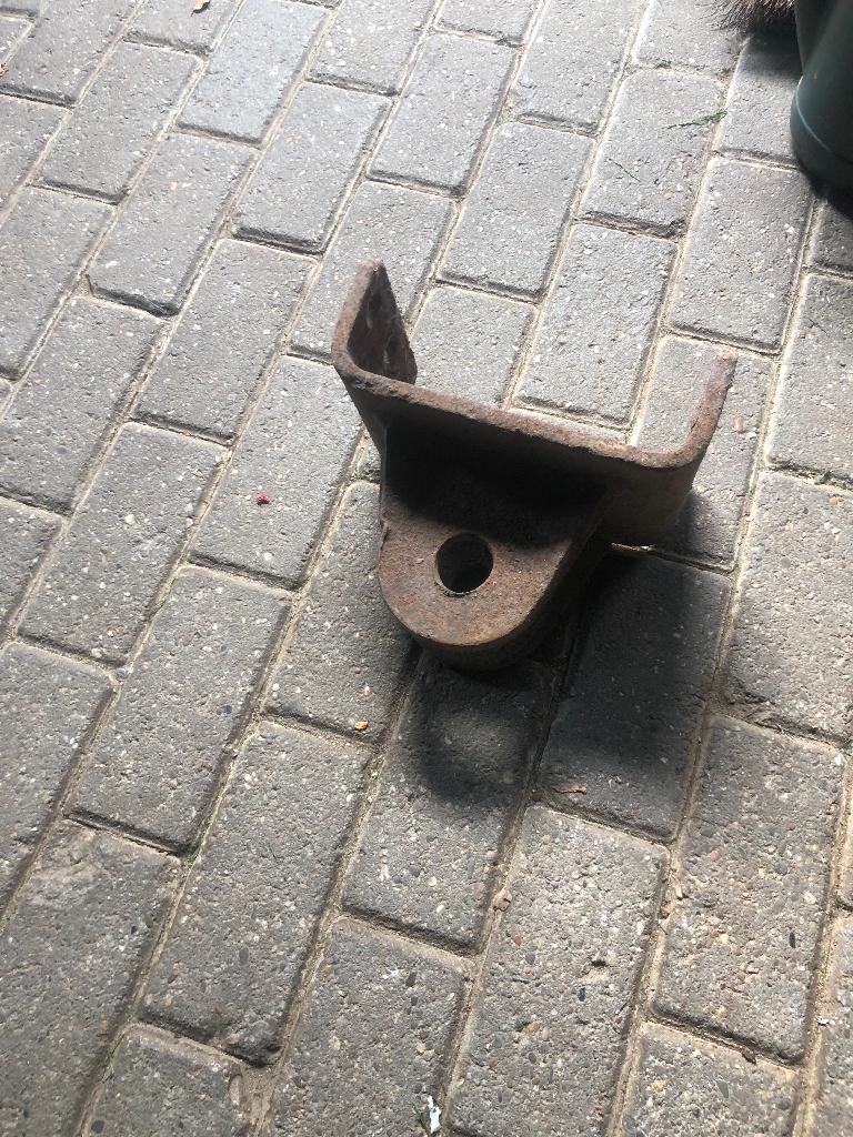 Boventrekhaak ford tw, Ophalen