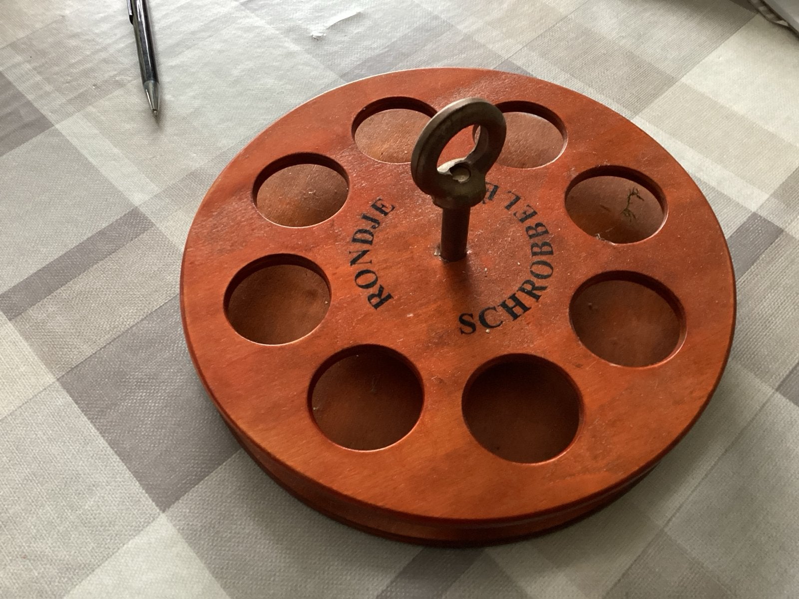 Vintage houten borrelplankje 'Rondje Schrobbelèr', Ophalen of Verzenden, Gebruikt