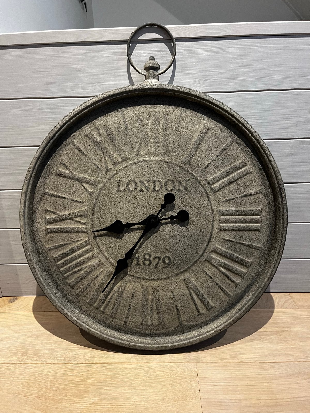 Grote wandklok 'London 1879' - Industrieel design, Ophalen