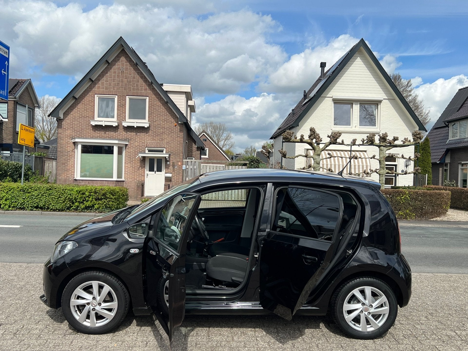 Seat Mii 1.0 Sport 79.000 km NL-AUTO-NAP, Voorwielaandrijving, Stof, Gebruikt, Zwart