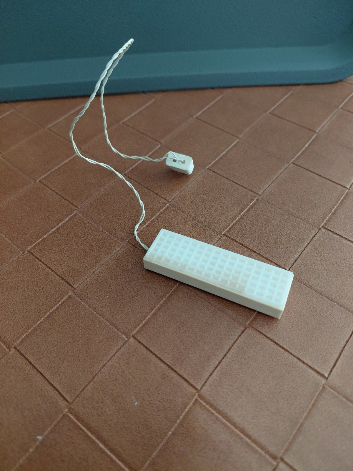 Lundby planfondlampje 3,5 volt, Ophalen of Verzenden, Poppenhuis