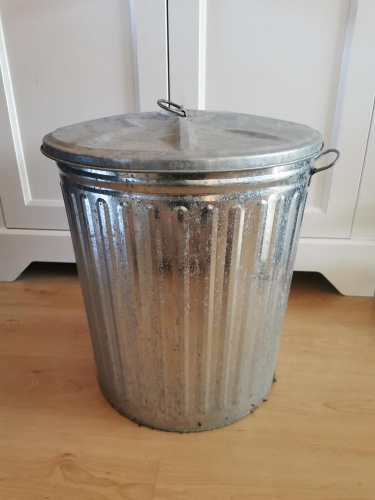 Gegalvaniseerde metalen afvalemmer met deksel, Ophalen, Gebruikt, 50 tot 75 cm, Metaal