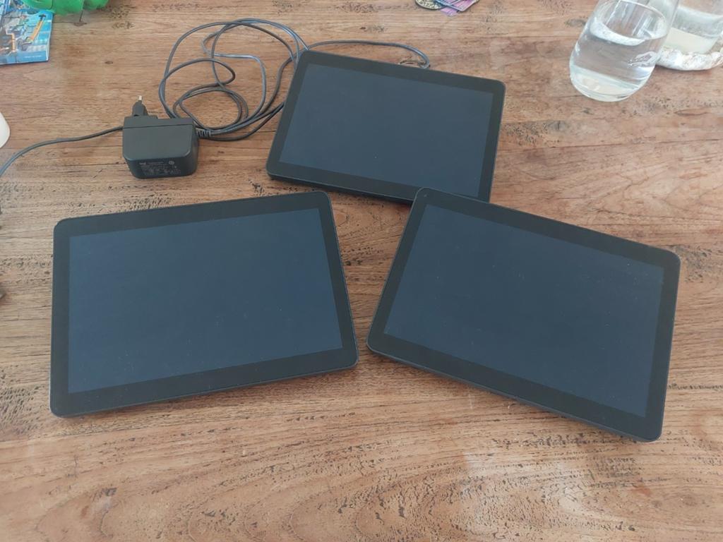 3x Logitech Tap VU0053 Vergadercontroller touchpanel, Ophalen of Verzenden, Gebruikt, Logitech, Windows
