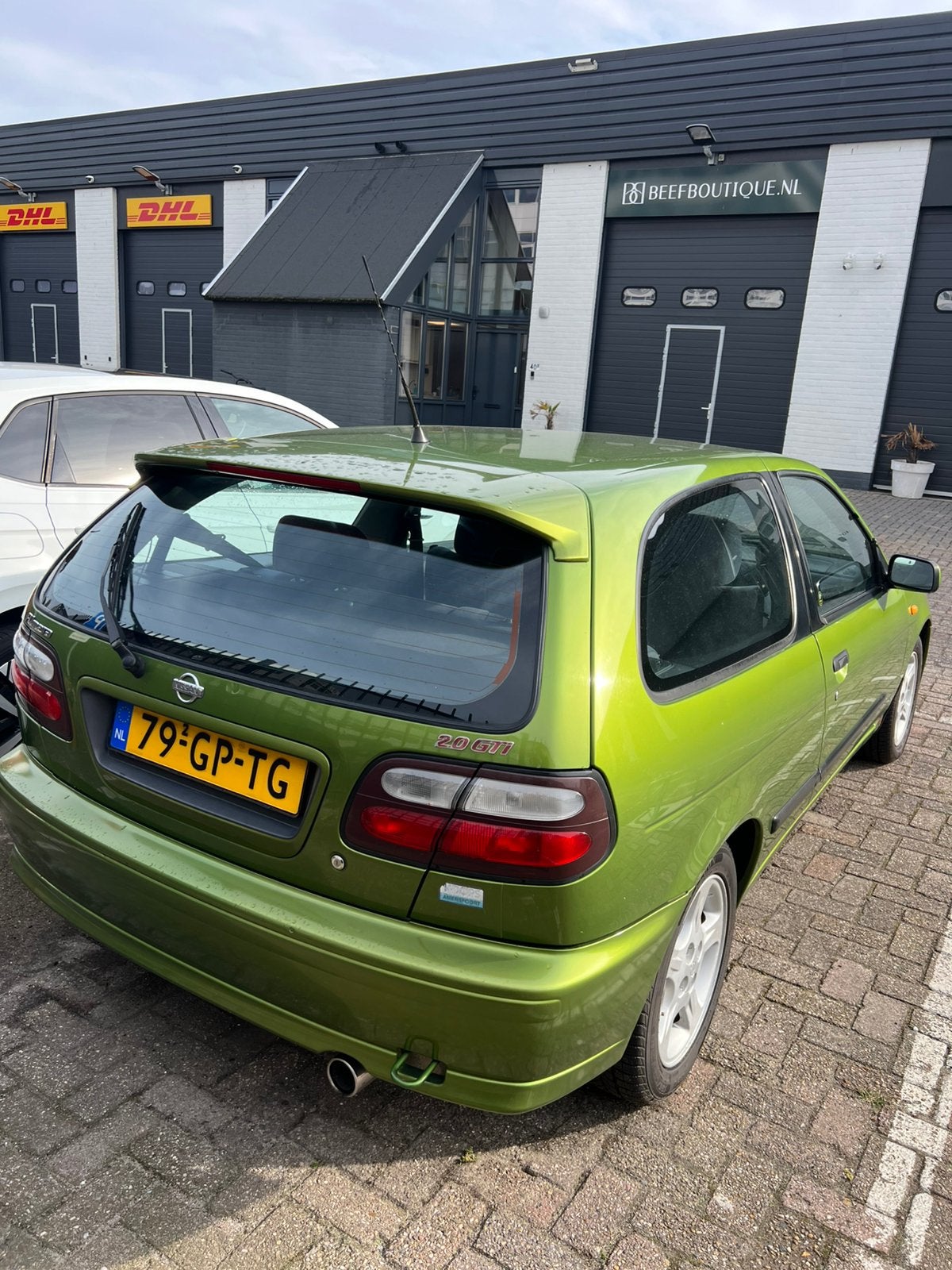Nissan Almera 2.0 GTI 2001, foto 3