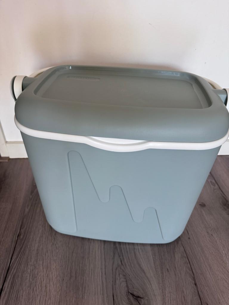 Curver koelbox 32 liter, Caravans en Kamperen, Koelboxen, Ophalen, Zo goed als nieuw, Koelbox, Koelelement