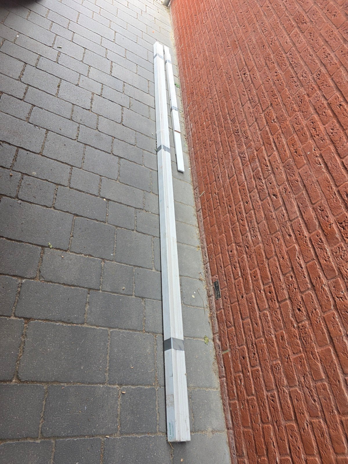 30m plinten. hardhout in gronverg. FSC gecertificeerd, di, Ophalen, Minder dan 25 mm, Overige typen, Nieuw