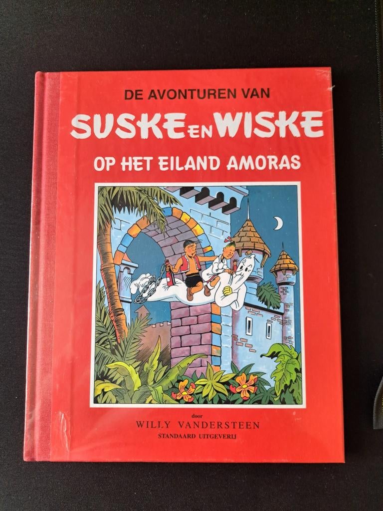 Suske en Wiske: Op het Eiland Amoras (Hardcover), Boeken, Stripboeken, Willy Vandersteen, Eén stripboek, Ophalen of Verzenden
