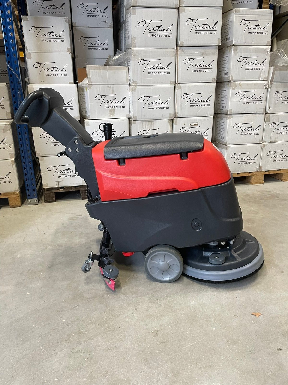 Schrobmachines veegmachines, Ophalen, Zo goed als nieuw
