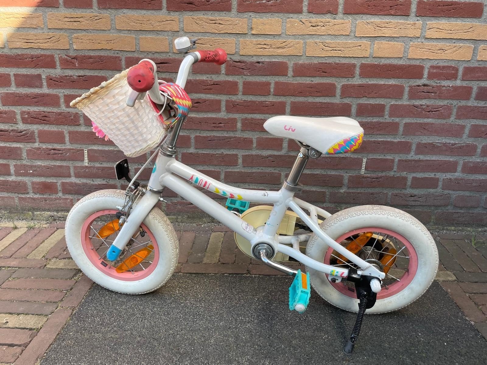 Liv Adore 12.5 inch kinderfiets met zijwieltjes, Fietsen en Brommers, Fietsen | Kinderfietsjes, Terugtraprem, Zijwieltjes, Gebruikt