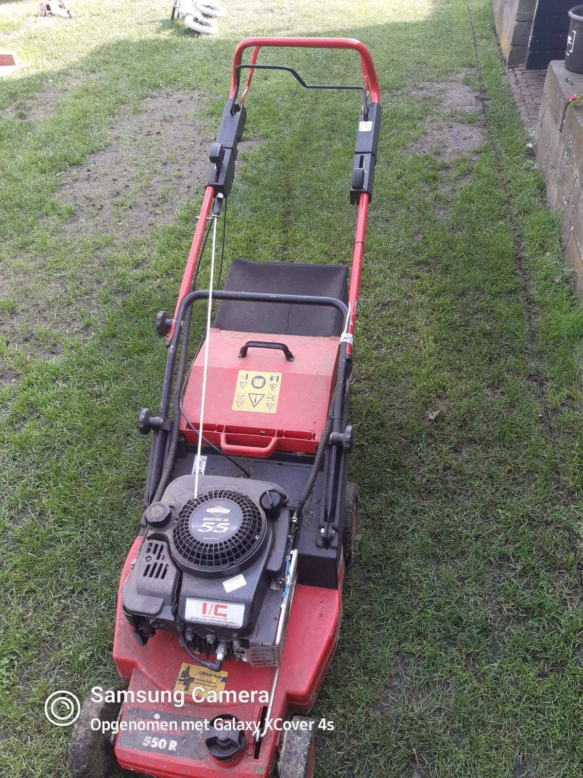 Solo 550 R Benzine Grasmaaier met Briggs & Stratton Motor, Ophalen, Cirkelmaaier, Gebruikt, 40 t/m 49 cm
