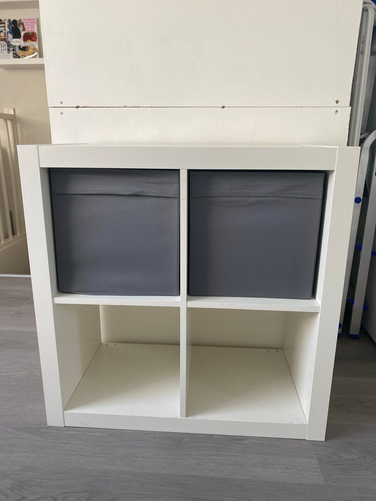IKEA KALLAX Kast met 2 grijze opbergboxen, Ophalen of Verzenden, Gebruikt