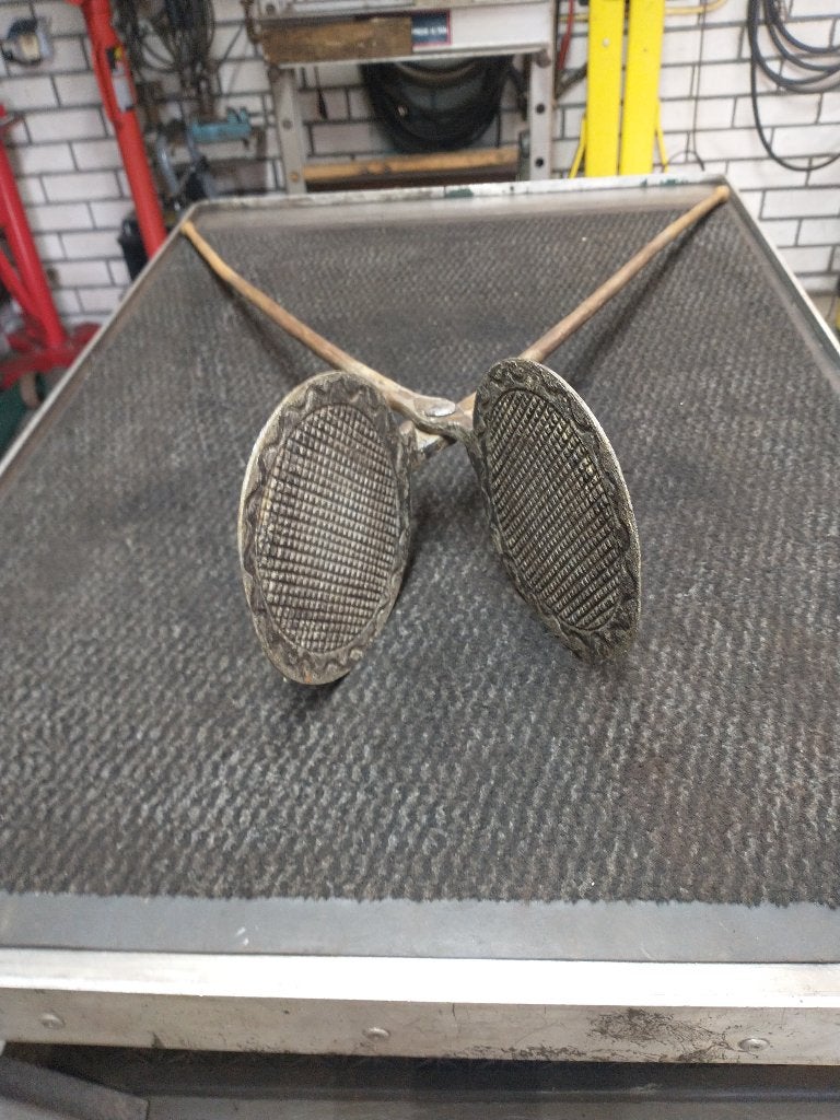 knieperdies ieser antiek, Ophalen