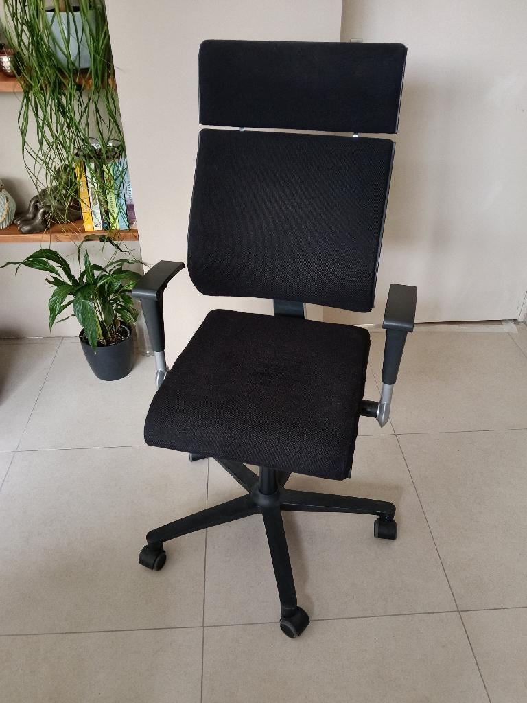 NETTE bureaustoel Ahrend 240 Centennial Zwart, Ophalen, Ergonomisch, Zo goed als nieuw, Zwart