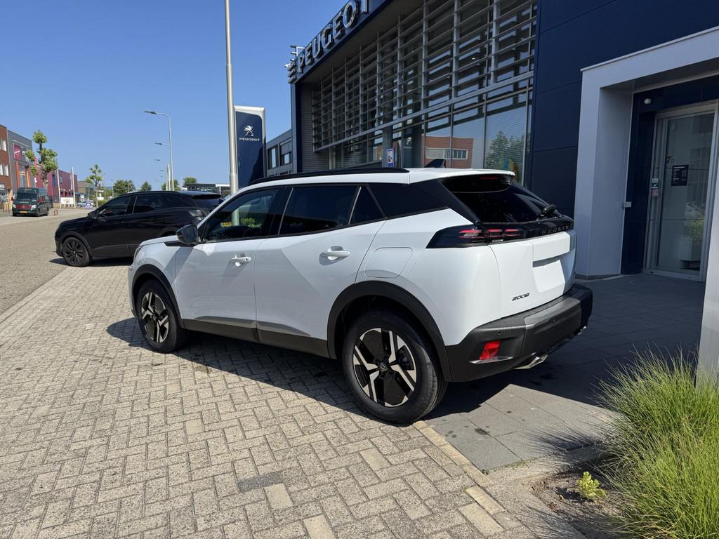 Peugeot 2008 Hybrid 145 Allure l Voorraad l Navigation & Acc, Auto's, Peugeot, Euro 6, 1199 cc, Leder en Stof, Wit