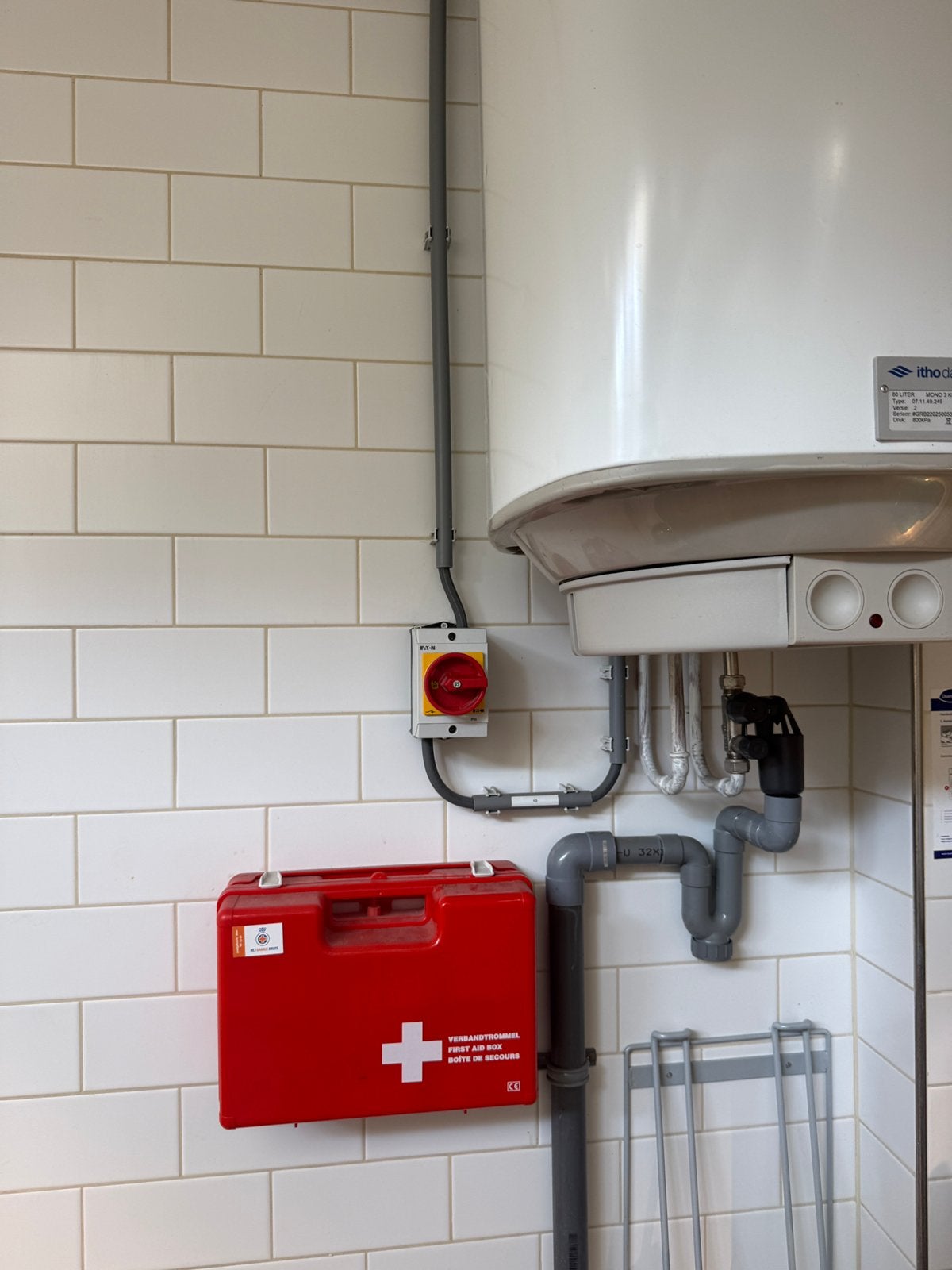 Itho daalderop mono 3 wandboiler met wandsteun, Doe-het-zelf en Verbouw, Geisers en Boilers, 20 tot 100 liter, Ophalen, Boiler