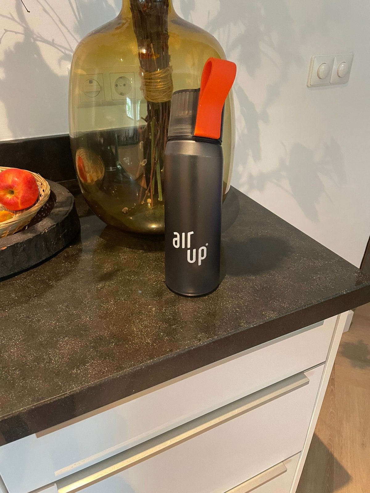 Air Up drinkfles - Zwart met oranje accent, Sport en Fitness, Bidons, Ophalen of Verzenden, Zo goed als nieuw