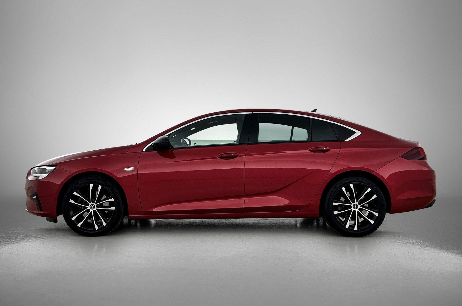 Opel Insignia Grand Sport 2.0 Turbo Ultimate | 200pk | Leder, Gebruikt, 4 cilinders, Alcantara, Automatische klimaatregeling