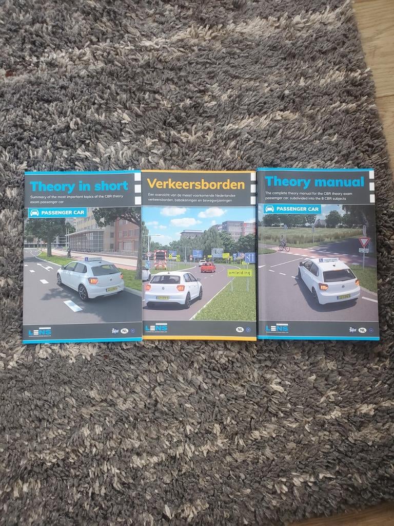 Theorieboeken personenauto (3 delen), Ophalen of Verzenden, Zo goed als nieuw