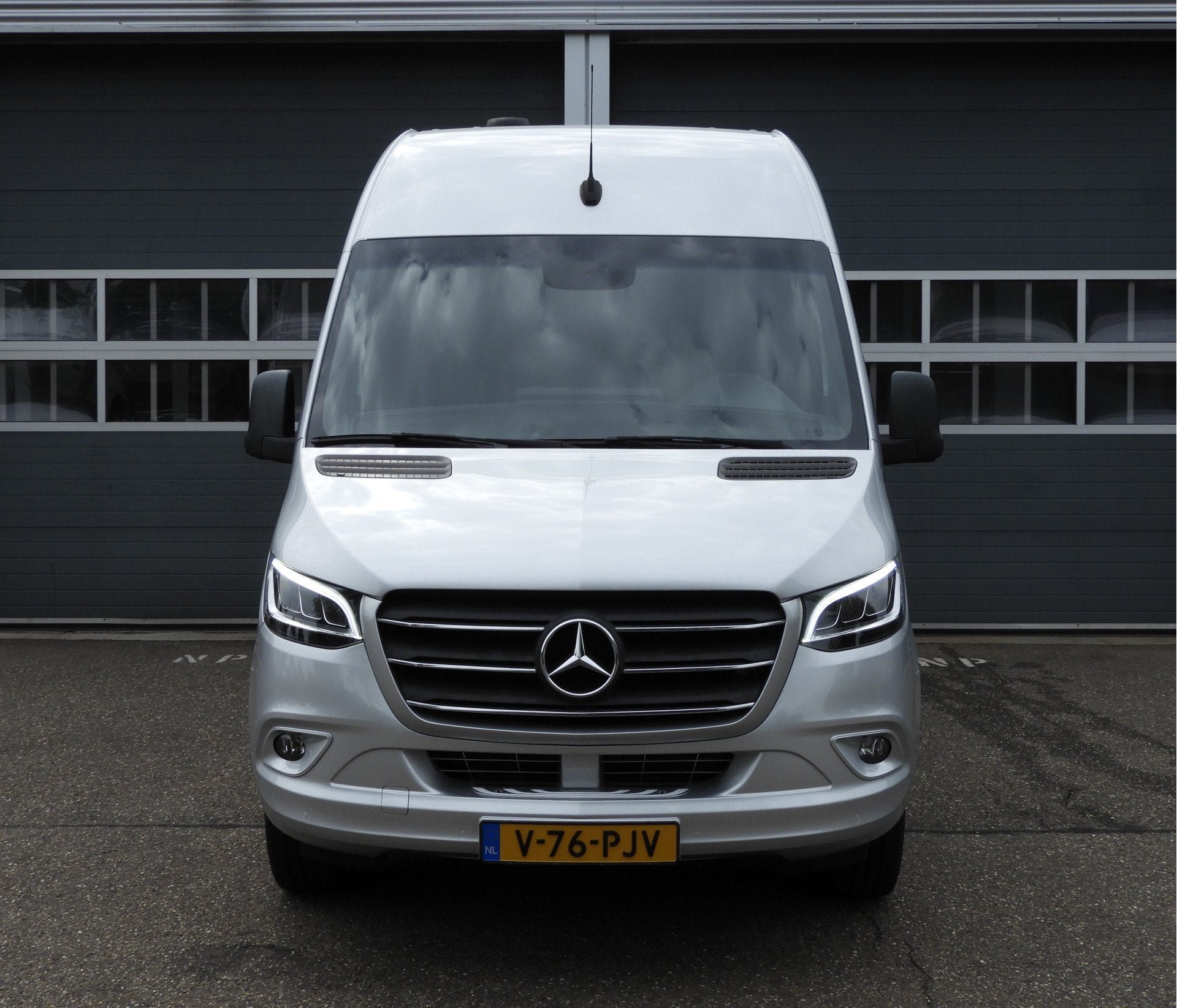 Mercedes-Benz Sprinter 316 2.2 CDI L2H2 RWD AUT | 3.5t TREKH, Achterwielaandrijving, Gebruikt, 4 cilinders, Mercedes-Benz