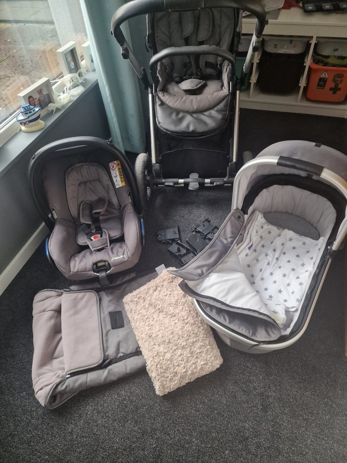 Mutsy Transit 3-in-1 kinderwagen met autostoel en reiswieg, Ophalen