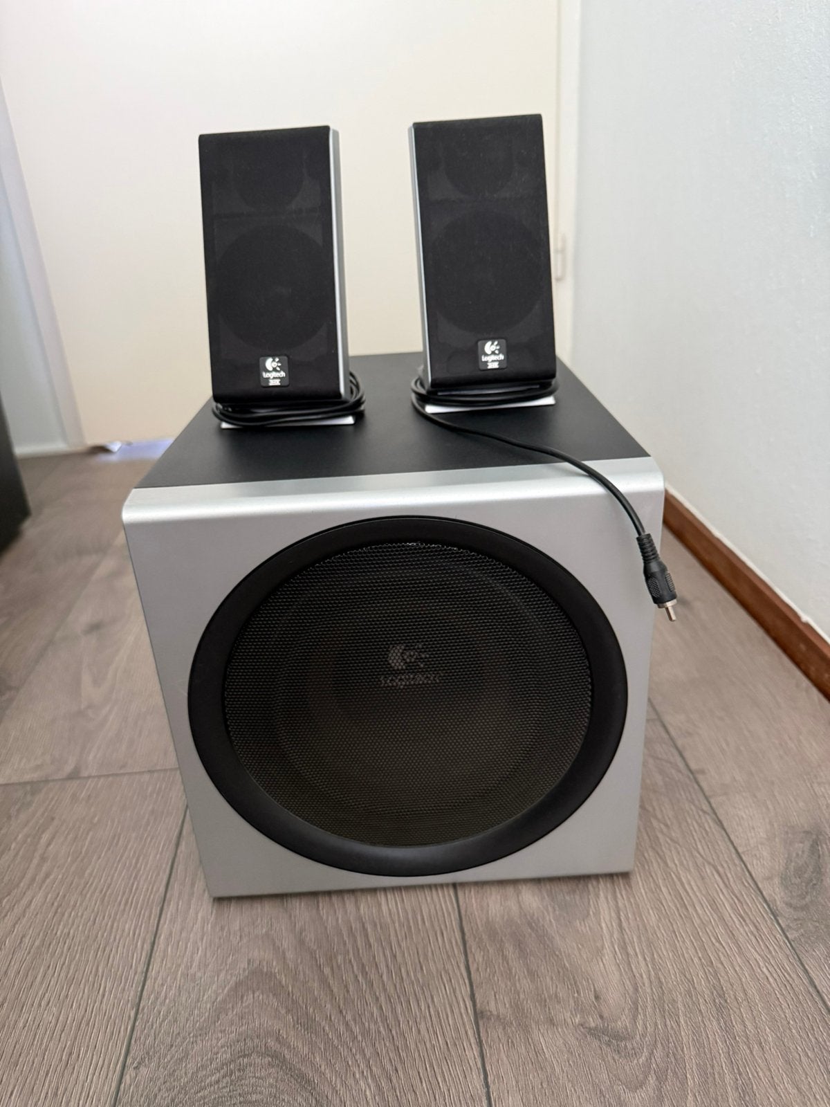 Logitech Z 2300 2.1 speaker set, Ophalen of Verzenden, Gebruikt, Audiokanaal 2.1