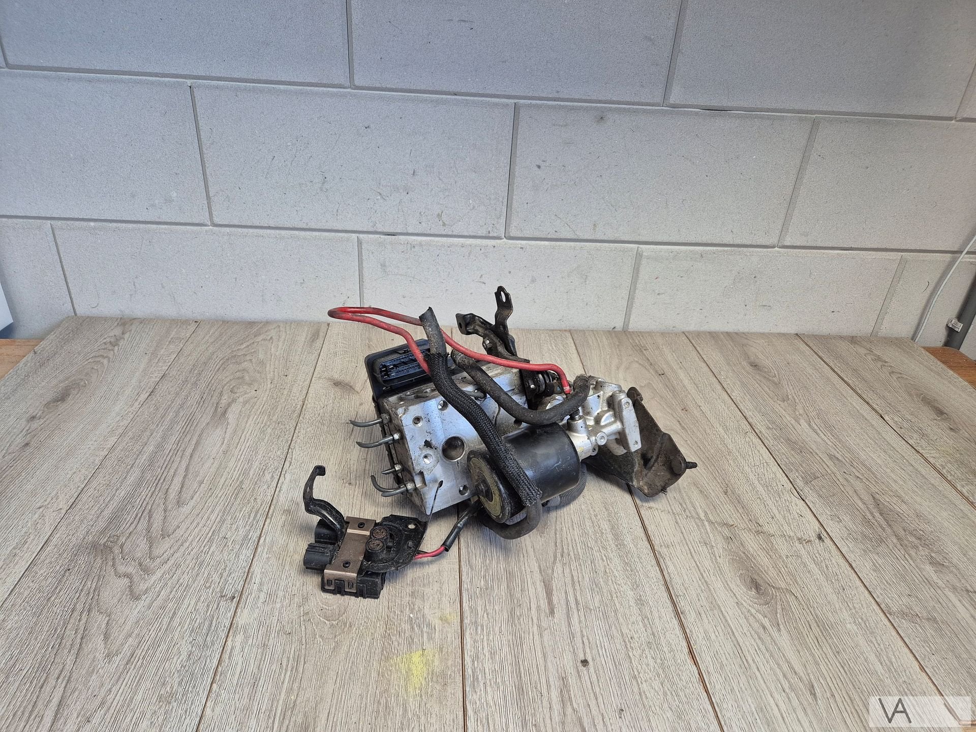 Lexus LS 2006 - 2012 abs pomp met actuator 4707050010 €400, Auto-onderdelen, Gebruikt, -, -, -