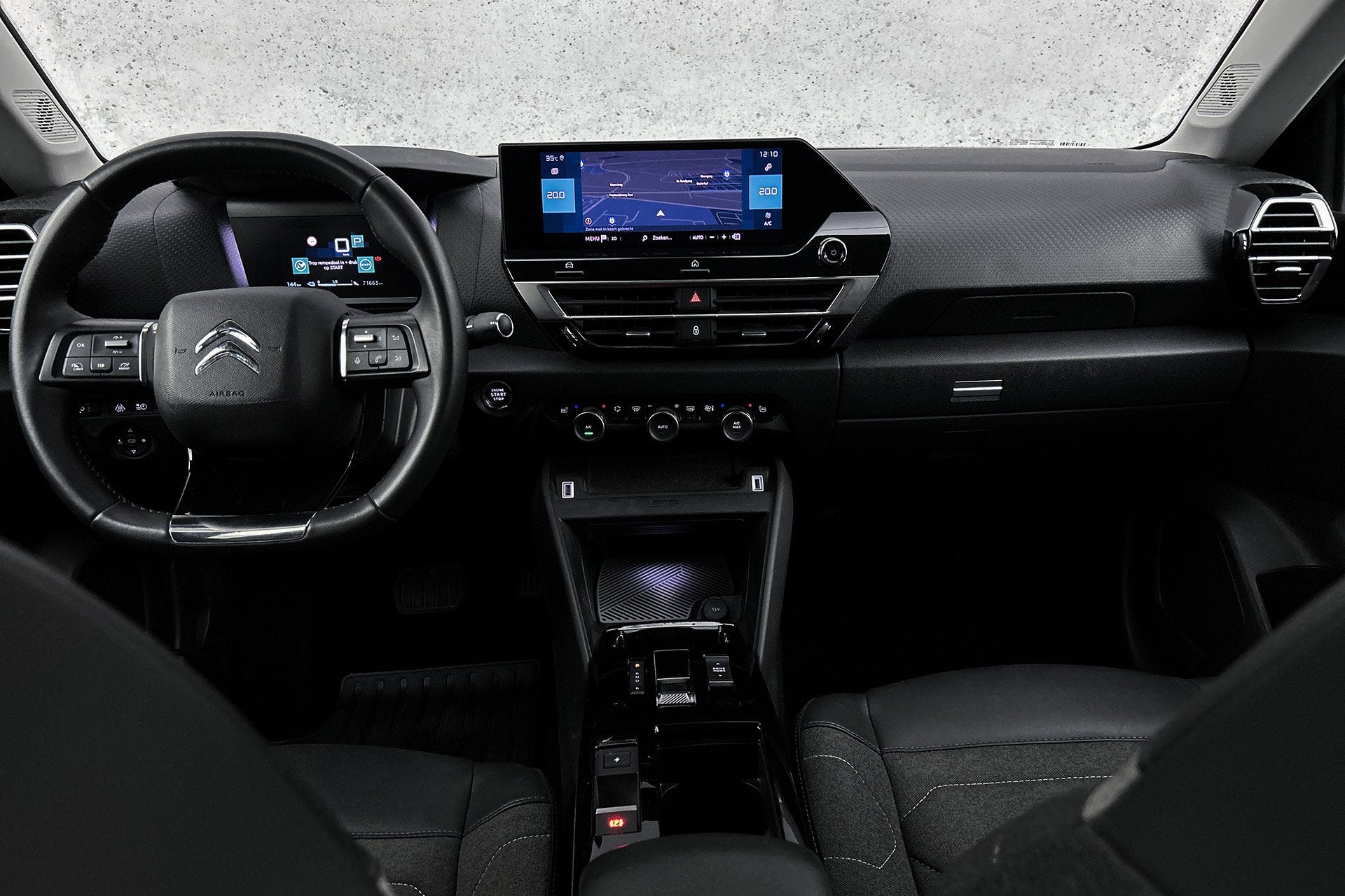 Citroën Ë-C4 Shine 50 kWh | Camera | Half leder | Trekhaak, Auto's, 136 pk, Gebruikt, Blauw, Leder en Stof