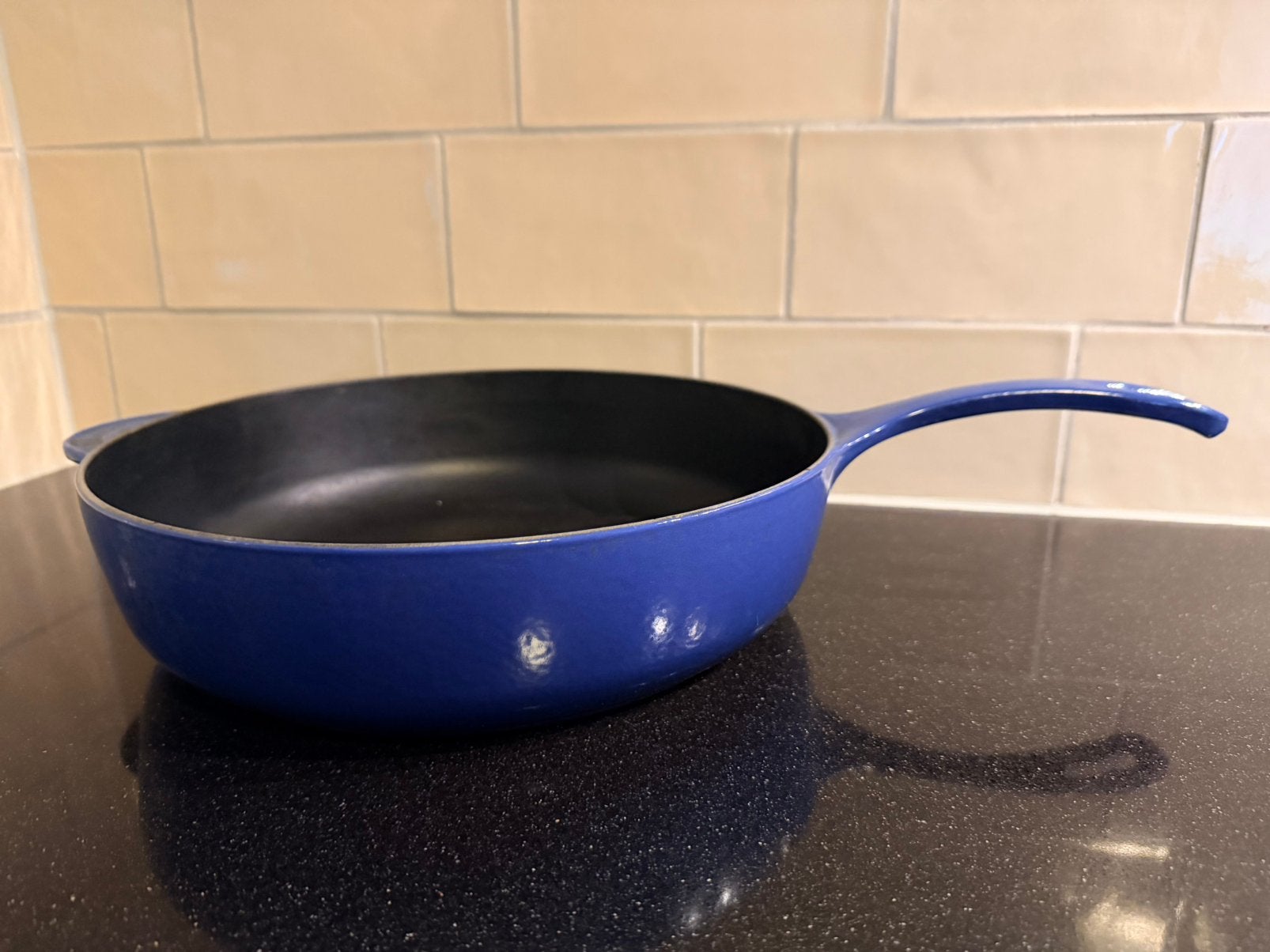 Le Creuset braadpan 26 cm, Huis en Inrichting, Ophalen, Zo goed als nieuw, Gietijzer