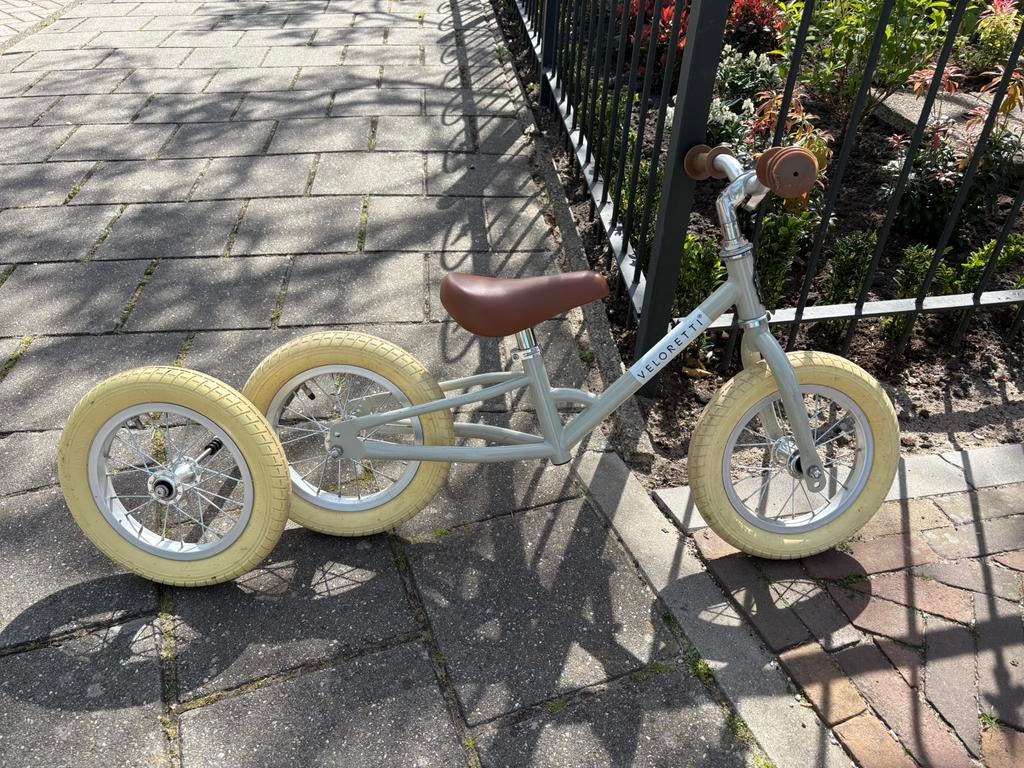 Veloretti Tricycle Pebble Grey, Kinderen en Baby's, Speelgoed | Buiten | Voertuigen en Loopfietsen, Gebruikt, Loopfiets, Ophalen