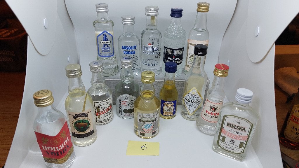 Diverse miniatuur wodka flesjes, Verzamelen, Ophalen of Verzenden