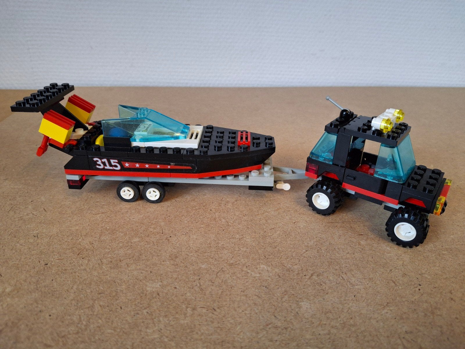Lego 6596 Wave Master. Jaren 90 Classic Town, Compleet, Lego, Info@lego.com, 33 Bath Road, Slough, UK