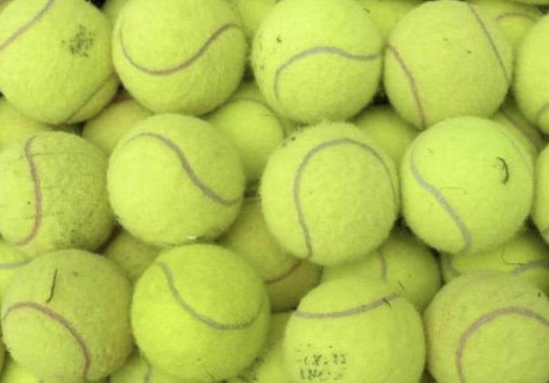 Gebruikte Tennisballen ca. 70 stuks - Diverse Merken, Ophalen of Verzenden, Zo goed als nieuw, Hondenballen, Overige merken