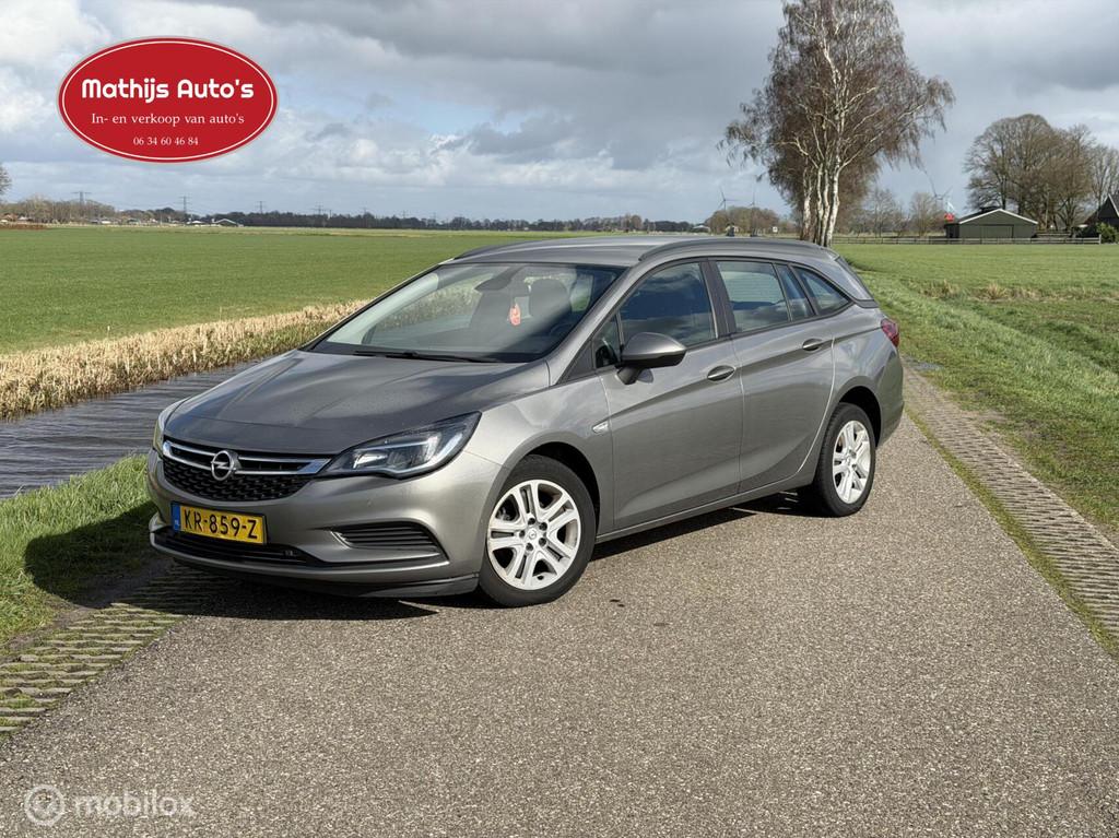 Opel Astra Sports Tourer 1.6 CDTI Business+ motor not good!, Auto's, Euro 6, 4 cilinders, Bruin, Origineel Nederlands