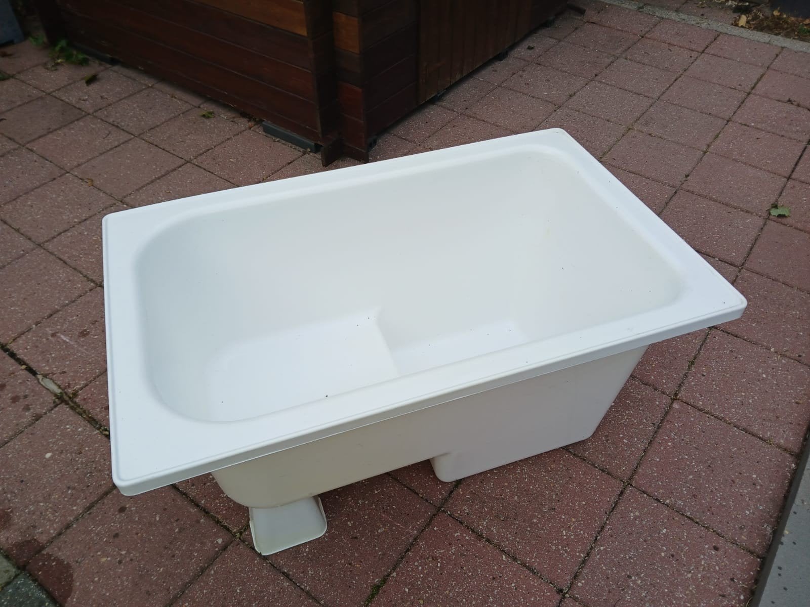 Compact kunstof bad voor kleine badkamer of buiten, Ophalen, Gebruikt, Met bad