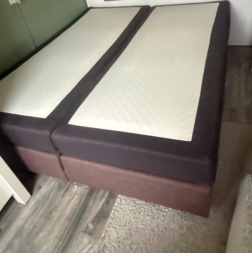 Boxspring 160x200 met twee matrassen, Ophalen, Gebruikt, Bruin, Tweepersoons