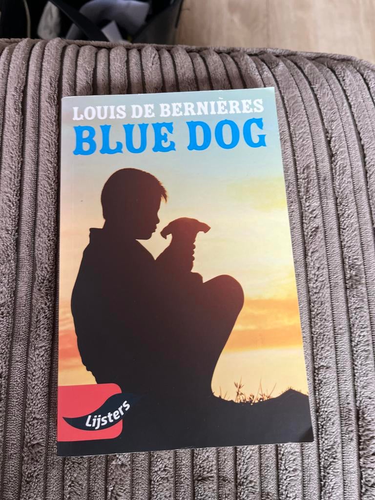 Blue Dog - Louis de Bernières, Boeken, Ophalen, Gelezen, Fictie