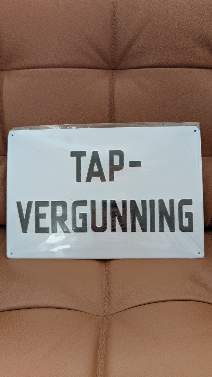 Decoratieve Tapvergunning bord, Nieuw, Ophalen of Verzenden, Metaal, Wit